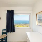 Seafront Serenity - Waterfront Oasis Lejlighed