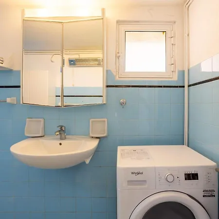 Seafront Serenity - Waterfront Oasis Ágrilos