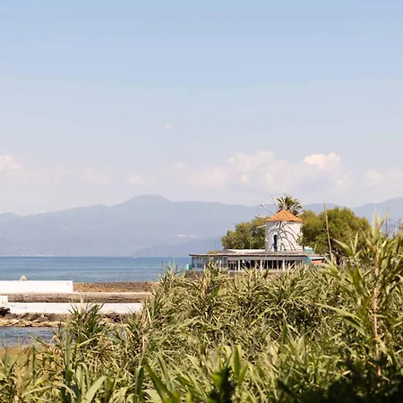 Seafront Agrilos Serenity - Waterfront Oasis *