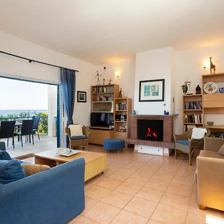 Seafront Serenity - Waterfront Oasis