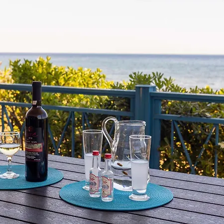 Seafront Serenity - Waterfront Oasis *