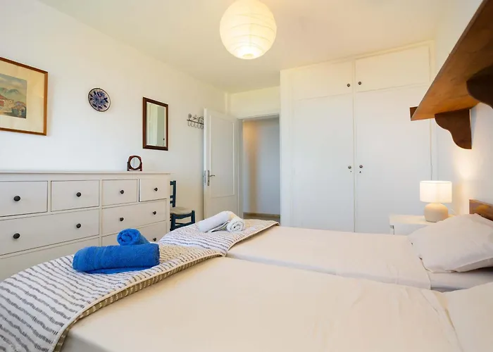 Appartement Seafront Serenity - Waterfront Oasis