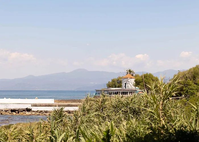 Seafront Serenity - Waterfront Oasis *