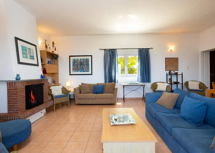 Seafront Agrilos Serenity - Waterfront Oasis Apartment